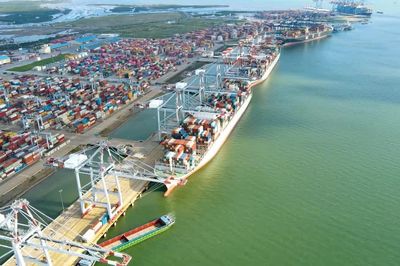 Cần Thơ hướng ra biển lớn: Chuyển từ 'kinh tế sông' sang 'kinh tế biển'