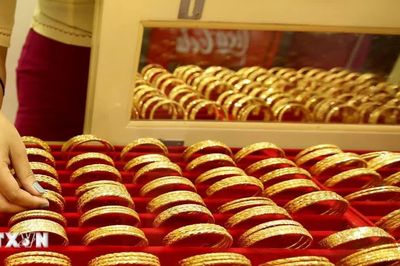 Giá vàng tại châu Á đi ngang sau cú giảm sâu