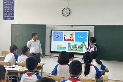 Động lực giải phóng sức lao động nhà giáo