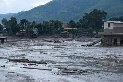 Lũ quét ở Nepal: Bao nhiêu người thiệt mạng, mất tích?