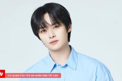 Lee Know(Stray Kids) quyên góp 69.000 USD cứu trợ nạn nhân lũ lụt ở Nepal
