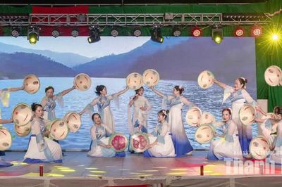 Gắn kết cộng đồng từ phong trào văn hóa, thể thao