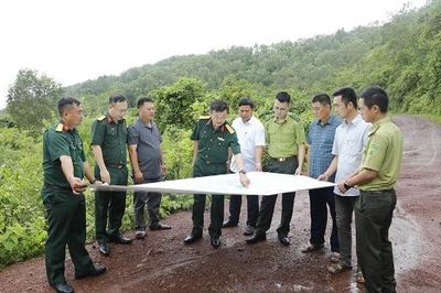 Xanh màu áo lính, xanh những cánh rừng, doanh trại