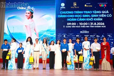 Ban tổ chức Miss World 2026 trao quà cho 200 học sinh, sinh viên nghèo, hiếu học tại Khánh Hòa