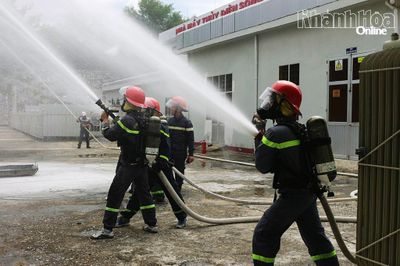Thực tập chữa cháy, cứu nạn, cứu hộ tại Nhà máy thủy điện Sông Ông