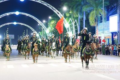 Tập luyện sẵn sàng cho chương trình biểu diễn kỵ binh