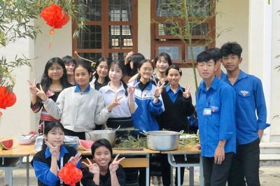 Nữ sinh người Tày và ước mơ gieo chữ ở quê nhà