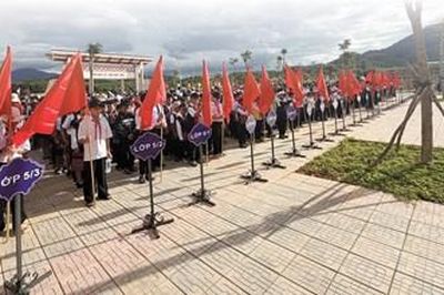 Mở cánh cửa tương lai nơi vùng biên