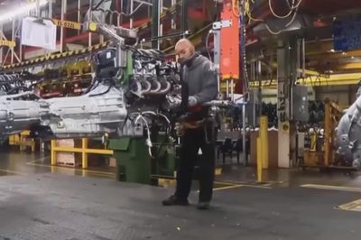 GM đưa dây chuyền xe bán tải hạng nặng về Canada
