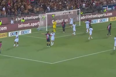 Inter Milan trở lại ngôi đầu Serie A