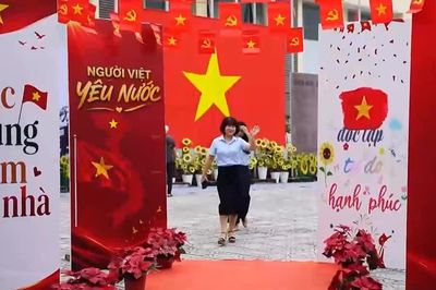 Việt Hưng rực rỡ sắc cờ hoa chào mừng Quốc khánh