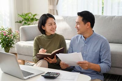 Có dư là tiết kiệm, tại sao vẫn hụt hơi trước những cột mốc chi tiền?