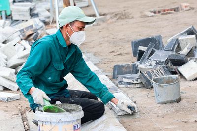 Công nhân Hà Nội bám công trường, chạy đua tiến độ xuyên lễ 2/9