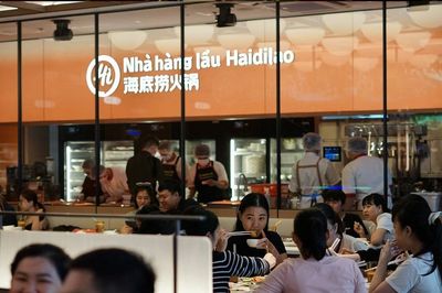 Chuỗi lẩu Haidilao thu hơn 8 tỷ đồng mỗi ngày tại Việt Nam