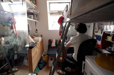 Nhà trọ 9 m2 ở Paris sắp 'biến mất'