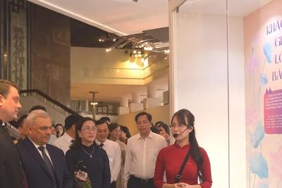 Tạo chuyển biến trong học tập và thực hành theo Bác