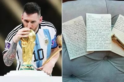 Messi chia tay tuyển Argentina