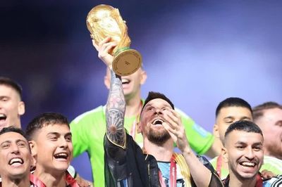 Messi chia tay đội tuyển Argentina: Những kỷ lục mãi tôn vinh số 10 vĩ đại