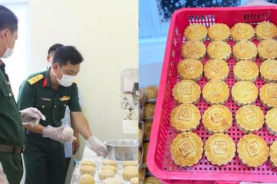 Lính trẻ vào bếp, làm hàng nghìn bánh Trung thu