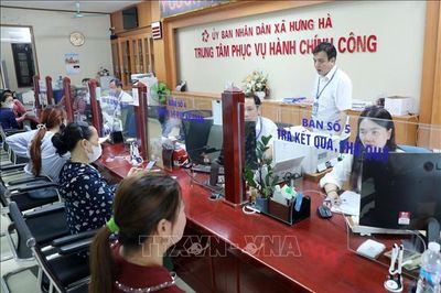 Hưng Yên phục vụ người dân theo mô hình '4 xin, 4 luôn và 5 không'