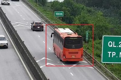 Chính phủ yêu cầu rà soát, đánh giá kỹ quy định về khoảng cách an toàn và mức phạt