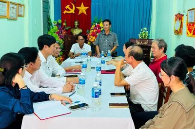 Đổi mới để nâng cao chất lượng sinh hoạt chi bộ