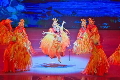 'Đất nước thiên hùng ca' chạm vào cảm xúc
