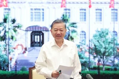 Từ tìm người tài đức đến chiến lược nhân tài trong kỷ nguyên mới