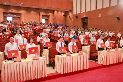 Theo màu cờ Tổ quốc từ Pác Bó - Tân Trào - Ba Đình đến kỷ nguyên mới (Bài cuối)