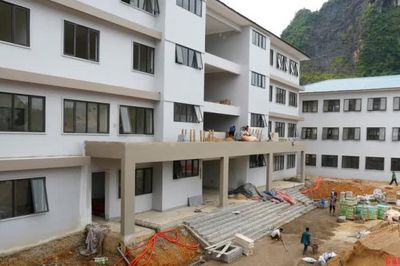 Huy động phụ huynh, nhân dân chung tay hoàn thiện điều kiện đón học sinh tại 11 trường nội trú liên cấp