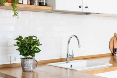 Càng chăm lau bếp, đồ dùng càng nhanh xuống cấp nếu mắc những lỗi này