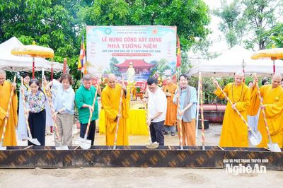 Trung thực, nhân văn, có trách nhiệm hơn với Tổ quốc, với nhân dân