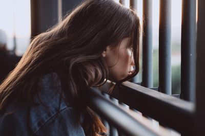Tưởng mạnh mẽ, hóa ra mong manh: 5 cung hoàng đạo dễ tổn thương hơn bạn nghĩ