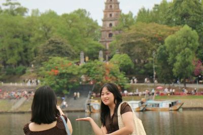 Tọa độ 'sống ảo' bắt trọn chùa Thiên Mụ ở Huế hút giới trẻ dịp nghỉ lễ