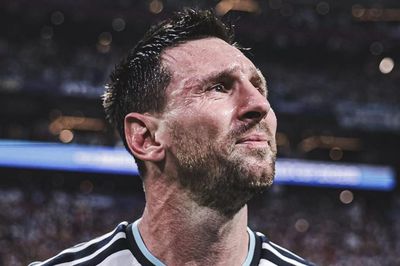 Messi vừa rời đi, Argentina lại đối mặt cú sốc mới