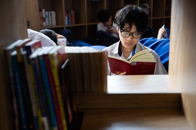 Làm gì khi con càng lớn càng ngại đọc sách?