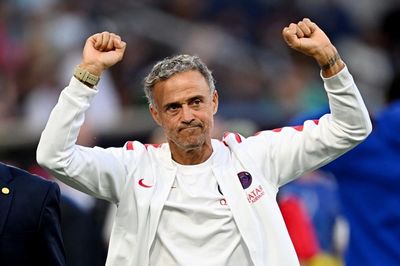 Kỳ chuyển nhượng 'chốt lời' lịch sử của PSG