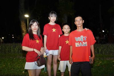 Không khí tại Công viên Thống Nhất trước giờ bắn pháo hoa mừng Quốc khánh 2.9