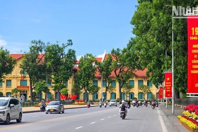 Thời tiết ngày 2/9: Bắc Bộ duy trì nắng nóng, Nam Bộ có mưa rào và dông