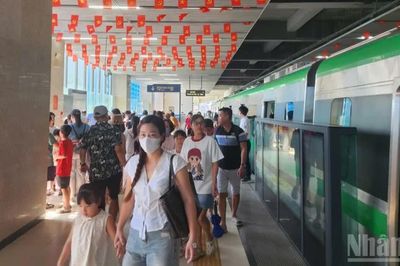 Hơn 190 nghìn lượt khách đi metro miễn phí trong ba ngày đầu kỳ nghỉ Quốc khánh