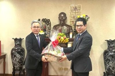 Đại sứ quán Lào tại Philippines chúc mừng Quốc khánh Việt Nam