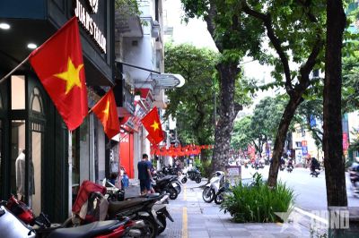 Nhà tôi ăn Tết Độc lập