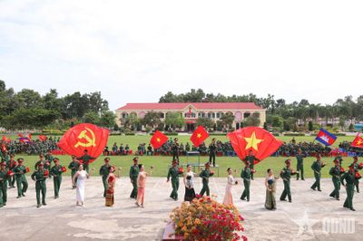 Vũ điệu hữu nghị trong ngày Tết Độc lập