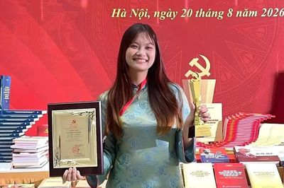 Nữ sinh Học viện Ngoại giao: Giữ vững 'lời thề' dưới cờ Đảng trên không gian số