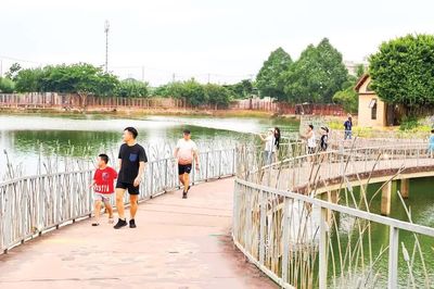 Không ngừng nâng cao đời sống người dân