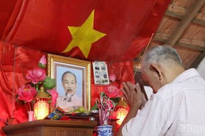 Mạch nguồn tri ân từ phong tục thờ Bác Hồ của những người dân trên quê hương Bác