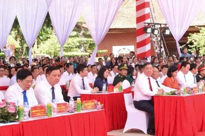 Trang nghiêm Lễ giỗ Chủ tịch Hồ Chí Minh lần thứ 57 tại quê hương Kim Liên