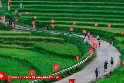 Rực rỡ những 'Đường cờ Tổ quốc' khắp vùng biên
