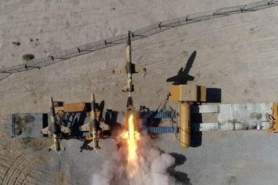 Iran tuyên bố gây thương vong cho lính Mỹ, Peru cắt đứt quan hệ với Tehran