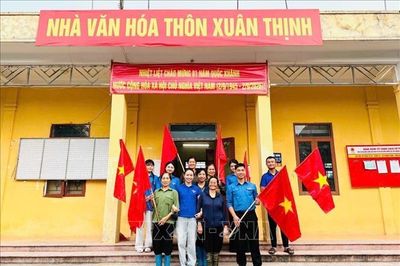 Điểm tựa lịch sử - vững bước vươn mình